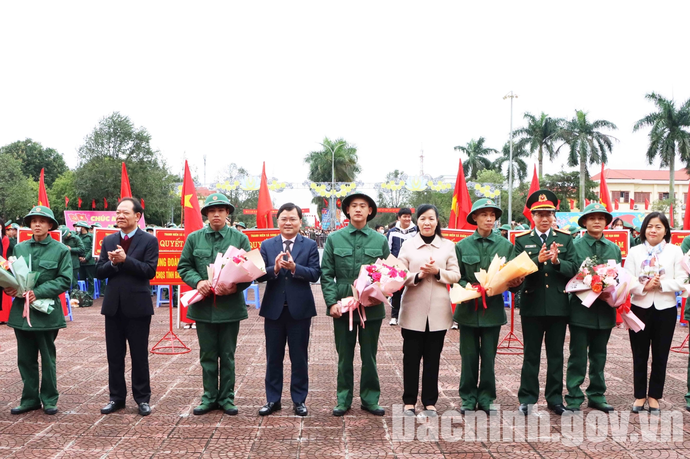 Bí thư Tỉnh ủy Nguyễn Anh Tuấn dự Lễ giao nhận quân Tại huyện Gia Bình