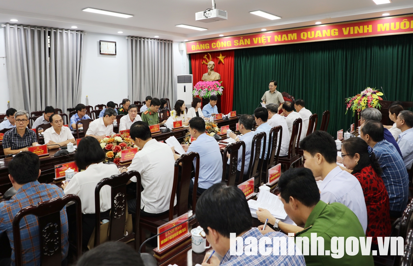 Bí thư Tỉnh ủy làm việc với thị xã Thuận Thành