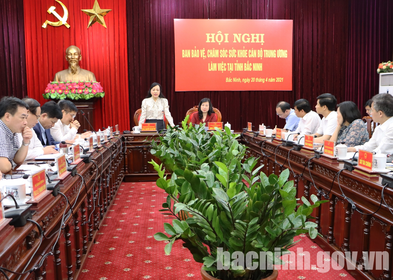 Đoàn công tác của Ban Bảo vệ chăm sóc sức khỏe cán bộ Trung ương làm việc tại Bắc Ninh