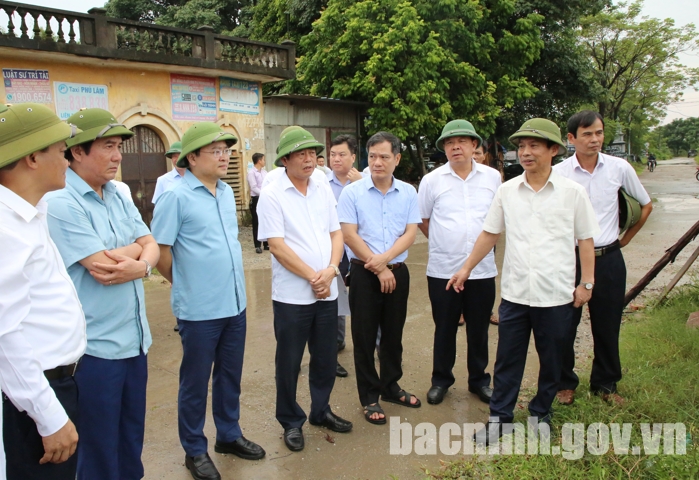 Bí thư Tỉnh uỷ Nguyễn Anh Tuấn kiểm tra tiến độ một số dự án giao thông tại huyện Yên Phong