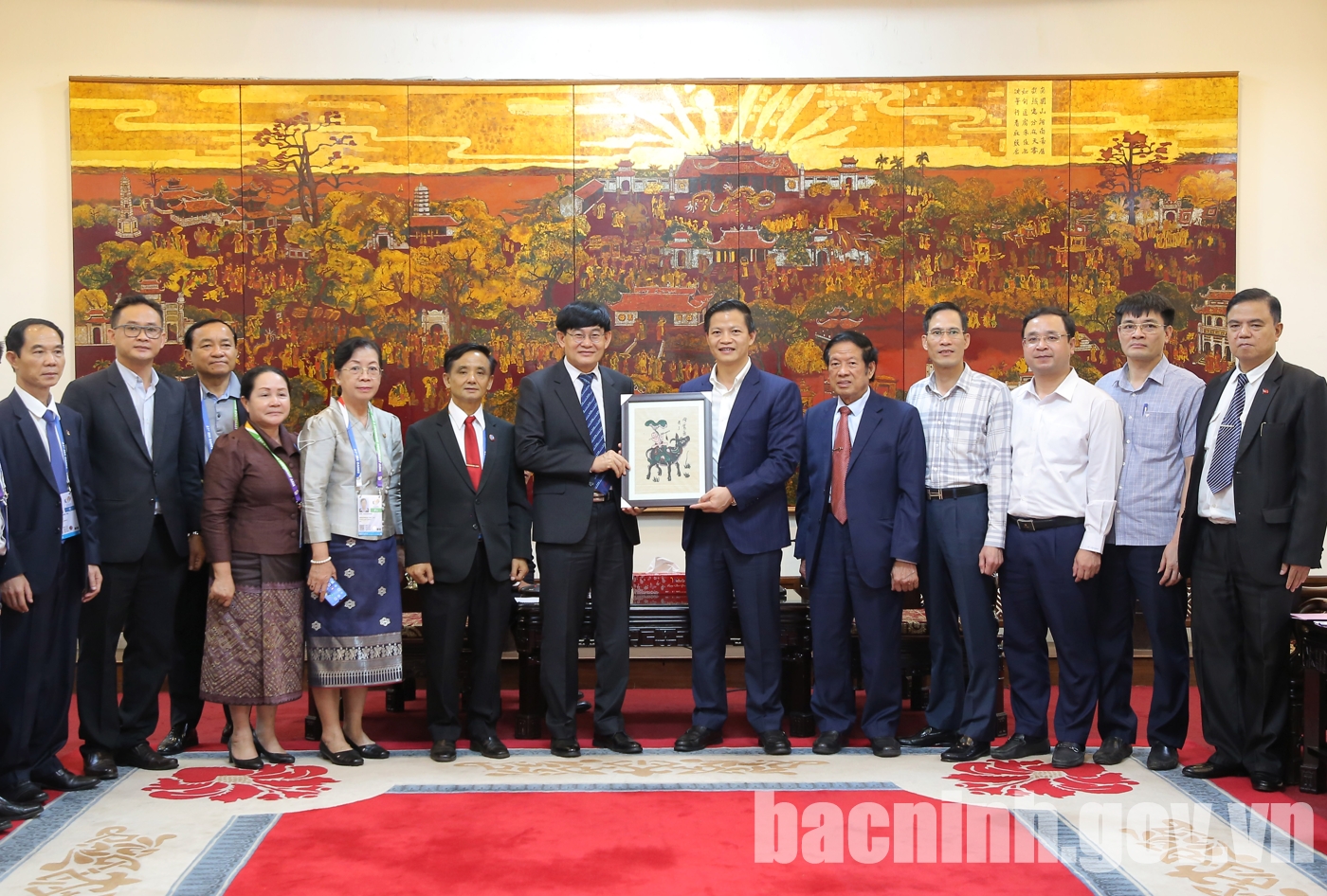 Bộ Trưởng Bộ Giáo dục và Thể thao Lào thăm và làm việc tại Bắc Ninh