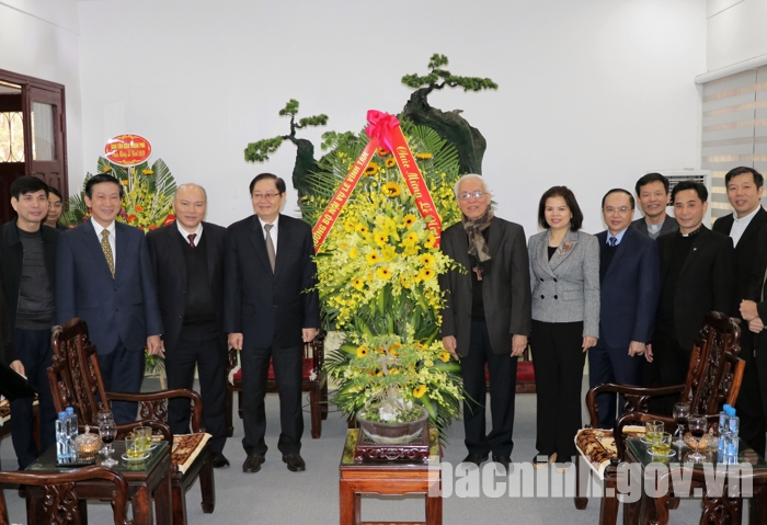 Bộ Trưởng Bộ Nội vụ thăm, chúc mừng Giáng sinh tại Tòa Giám mục Bắc Ninh