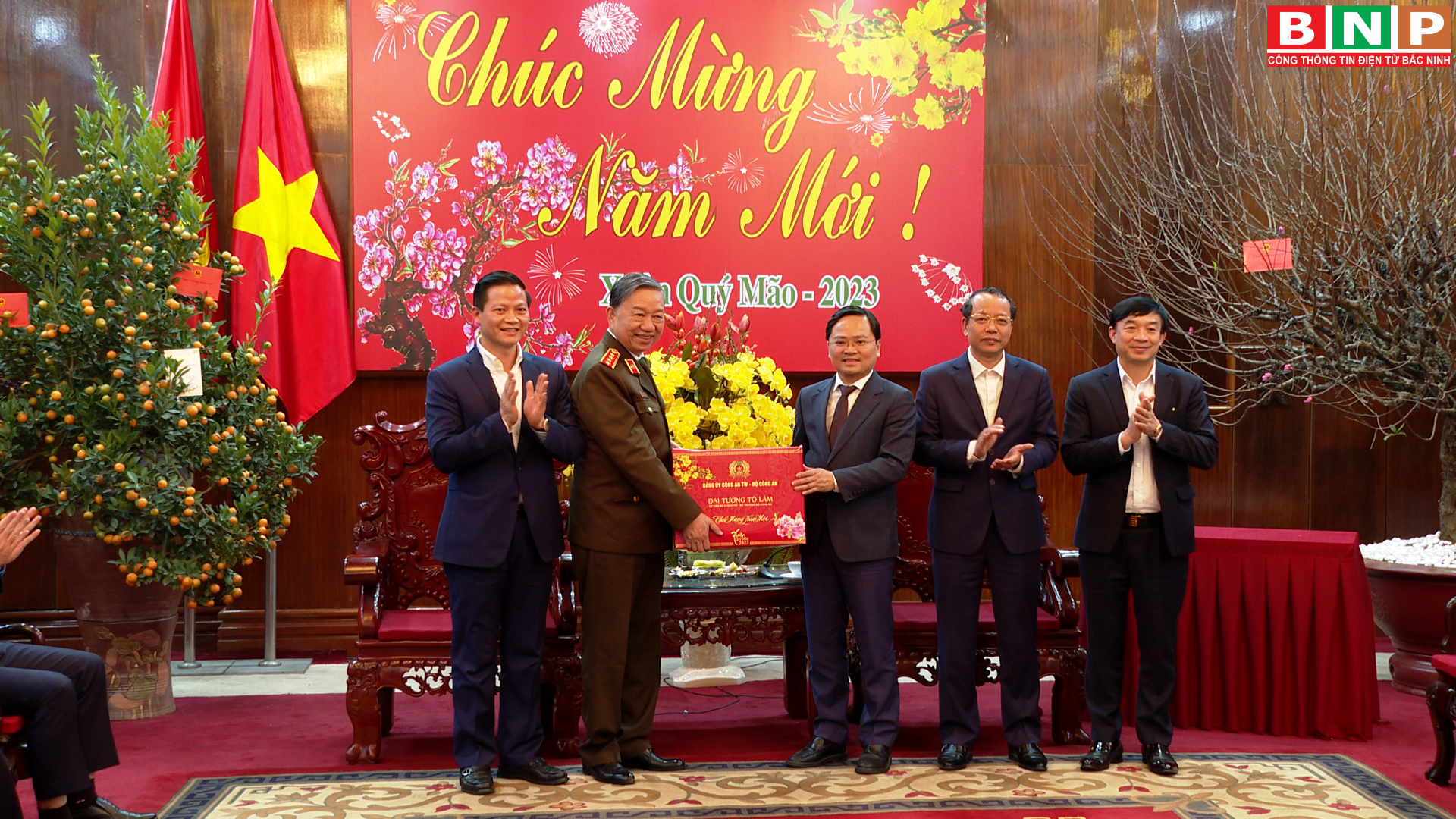 Bộ trưởng Bộ Công an Tô Lâm thăm, chúc Tết Đảng bộ, Chính quyền và Nhân dân tỉnh Bắc Ninh