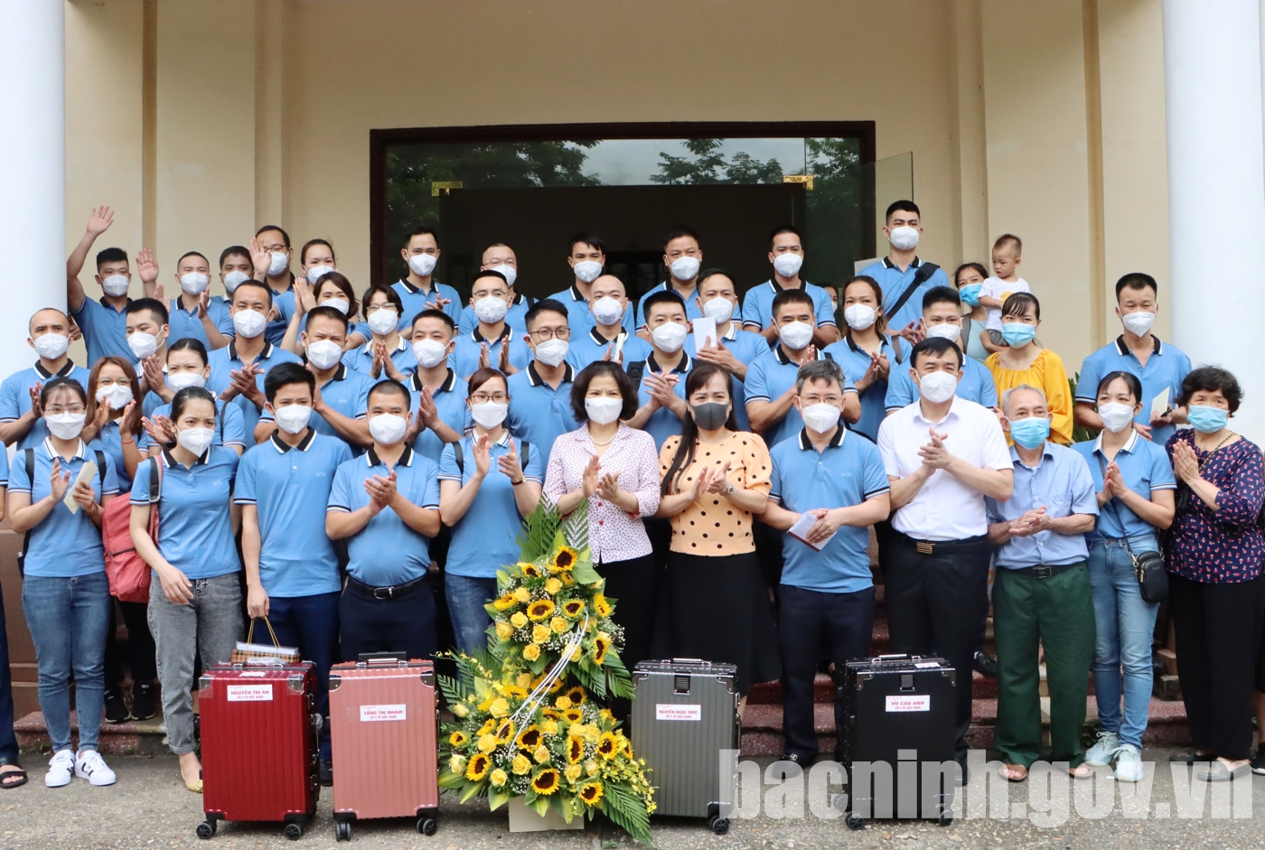 Thêm 50 y, bác sỹ tỉnh Bắc Ninh lên đường hỗ trợ TP.Hồ Chí Minh chống dịch
