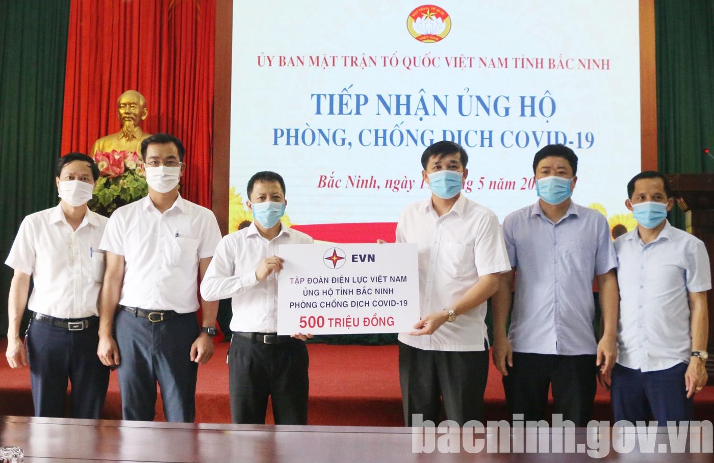 Tập đoàn Điện lực Việt Nam ủng hộ công tác phòng, chống dịch Covid-19