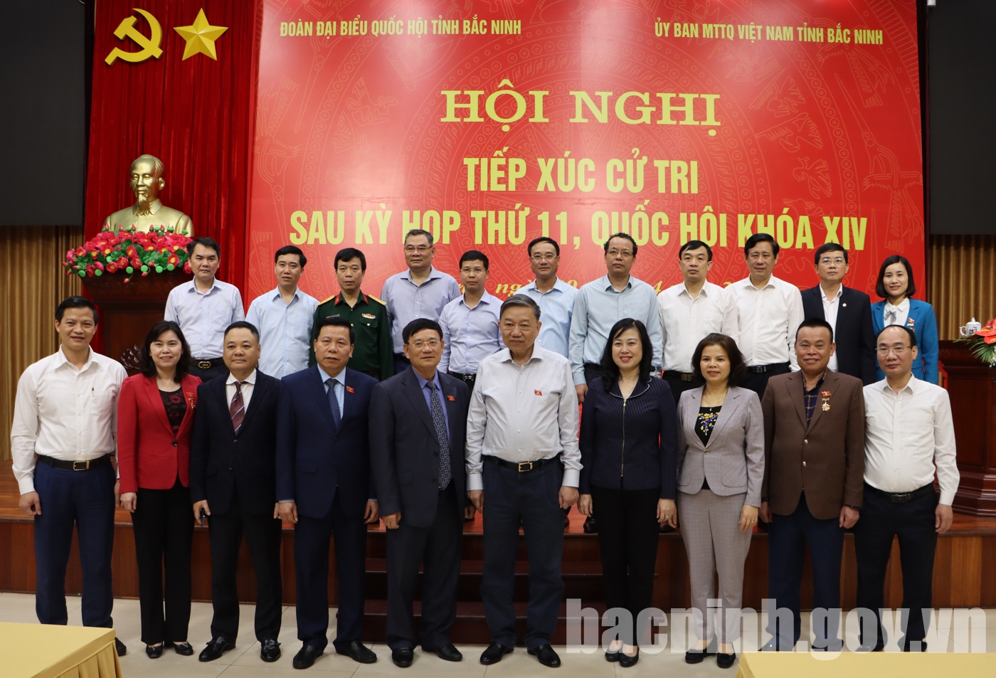 Đoàn ĐBQH tỉnh Bắc Ninh tiếp xúc cử tri sau Kỳ họp Quốc hội thứ 11
