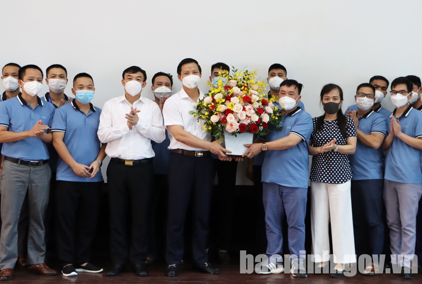 Lãnh đạo tỉnh gặp mặt, động viên các y, bác sỹ tham gia hỗ trợ phòng, chống dịch tại thành phố Hồ Chí Minh