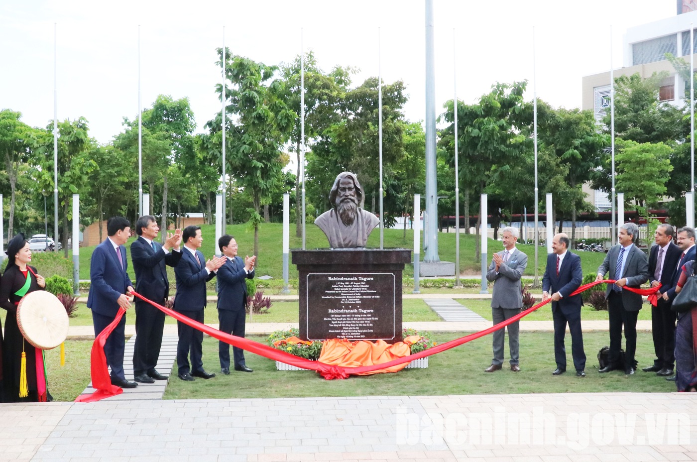 Khánh thành tượng danh nhân Tagore tại Công viên Hữu nghị quốc tế tỉnh Bắc Ninh