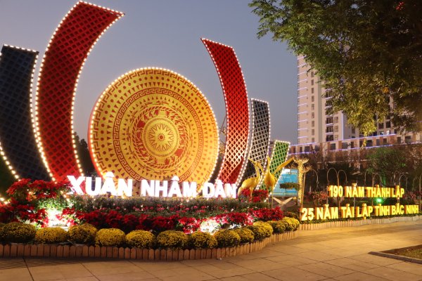 Thành phố Bắc Ninh rực rỡ đón xuân Nhâm Dần 2022