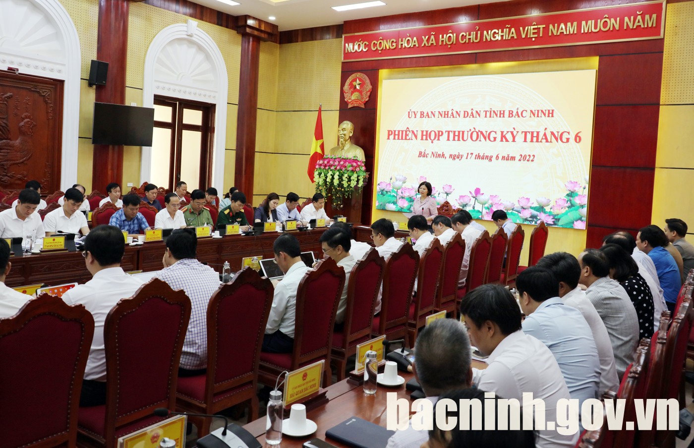 UBND tỉnh Bắc Ninh họp phiên thường kỳ tháng 6-2022