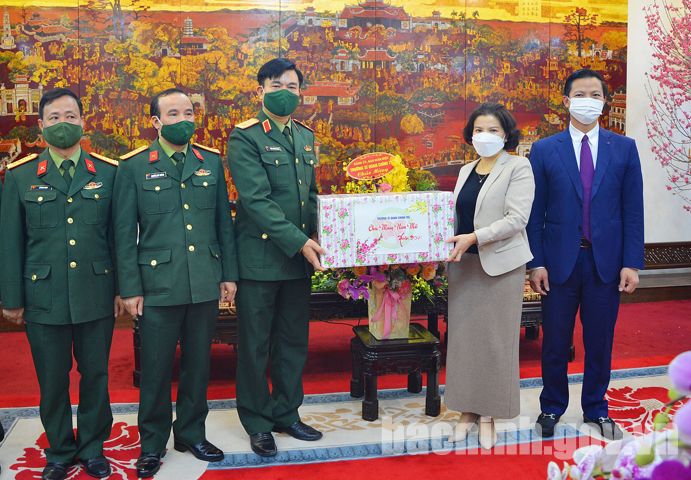 Trường Sĩ quan Chính trị thăm, chúc Tết tỉnh Bắc Ninh