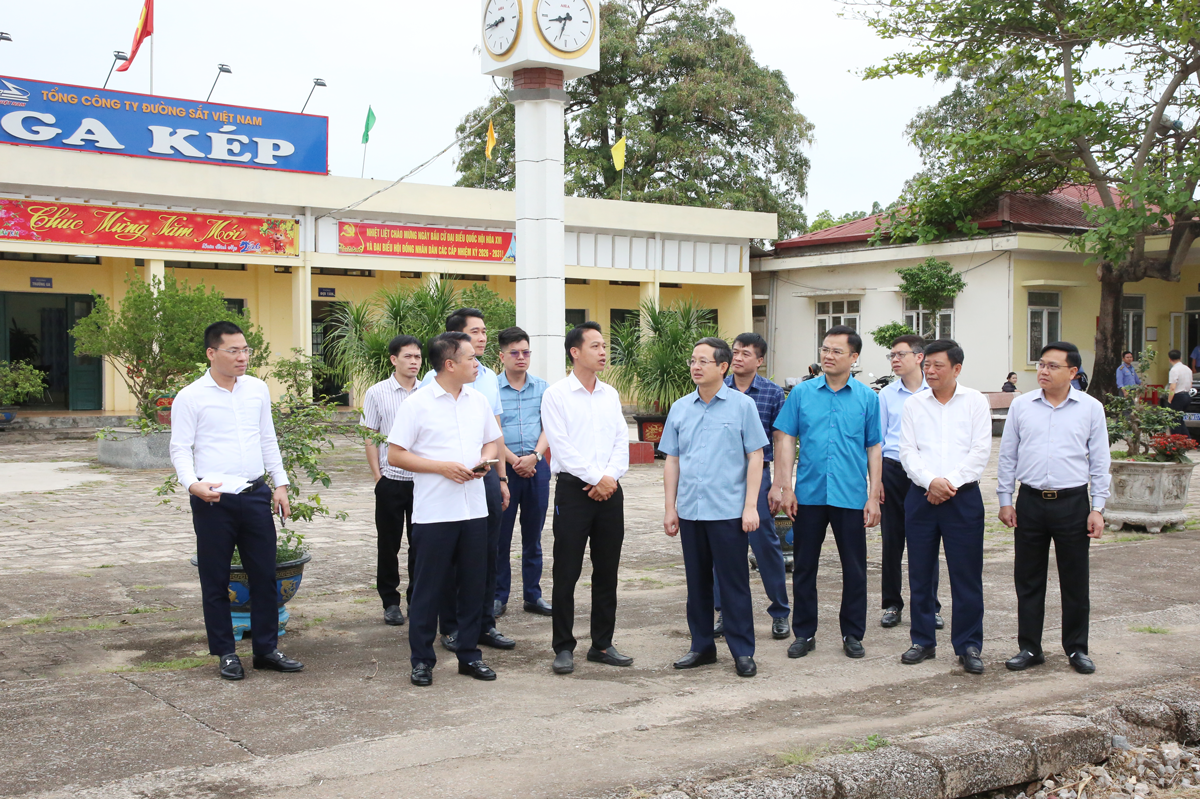 Chủ tịch UBND tỉnh Phạm Hoàng Sơn - Nghiên cứu, tổ chức lại không gian phát triển Ga Kép hiện đại, đồng bộ nhằm khai thác hiệu quả vị trí chiến lược trong mạng lưới giao thông khu vực